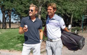 Der Pilot und der dreimalige European Tour-Sieger: Patrick Biedenkapp und Sven Strüver verstanden sich gut bei Patricks Schnupper-Golfstunde im Golfclub Fleesensee. GOLF'n'STYLE war dabei!