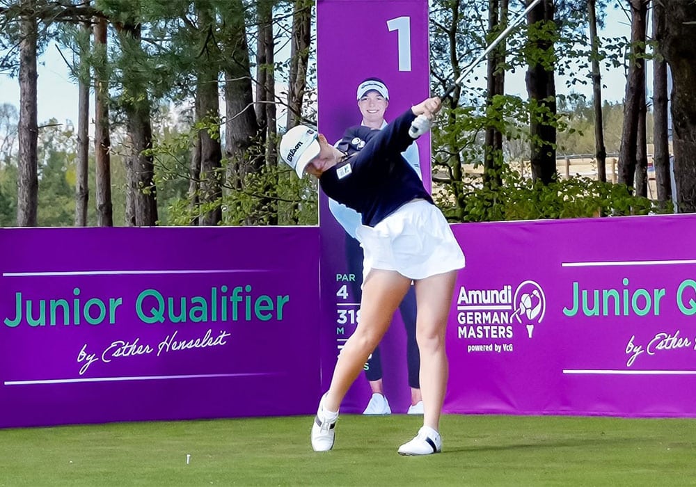 Lara Sophie Görlich am ersten Abschlag beim Amundi German Masters Qualifier