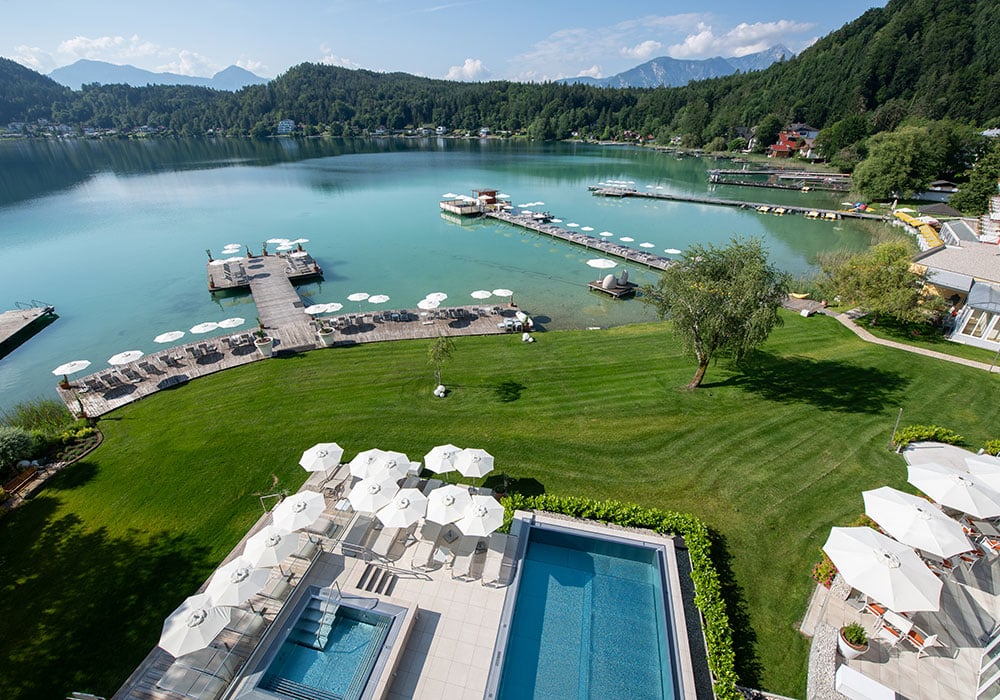 HOTEL & SPA SONNE AM KLOPEINER SEE : Der Blick auf den See