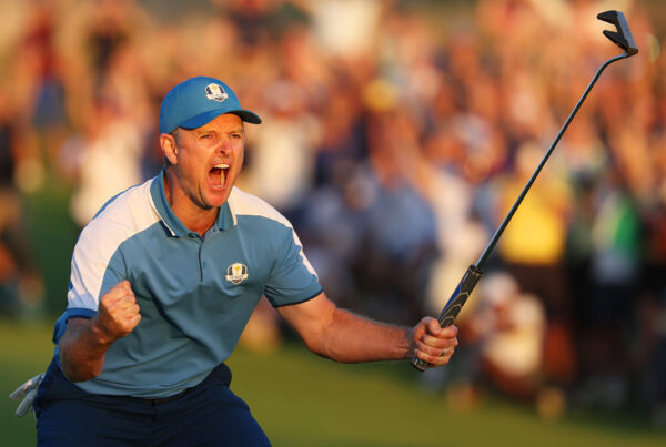 Justin Rose jubelt nach beim Ryder Cup 2023 in Rom.