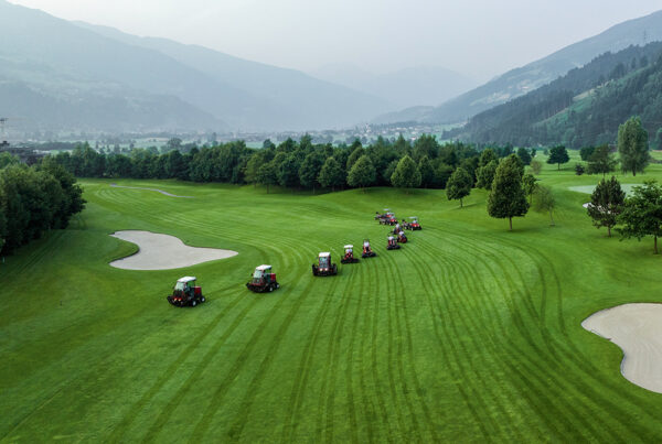 Greenkeeping im Golfclub Zillertal Uderns