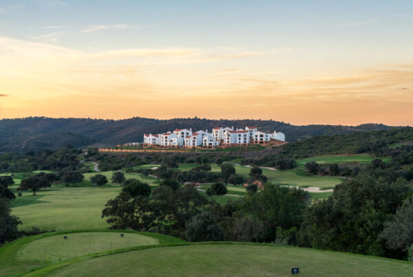 Der Abschlag der Bahn 16 in Ombria.