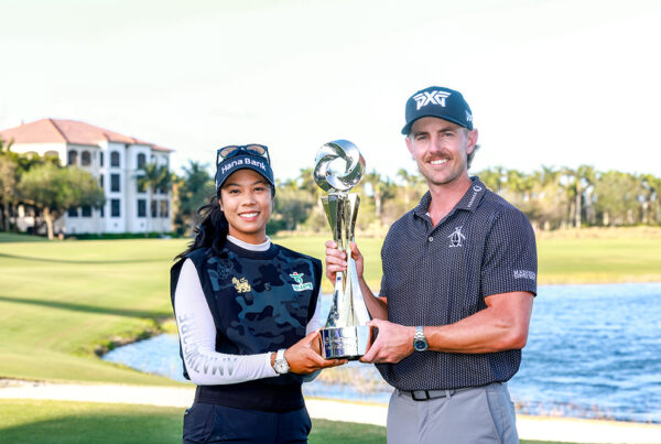 Titelverteidiger Patty Tavatanakit und Jake Knapp.jpg