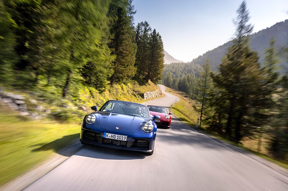 Porsche 911 Cabriolet vor Alpenkulisse im Defereggental